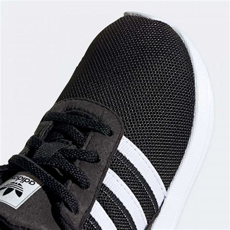 la trainer lite adidas